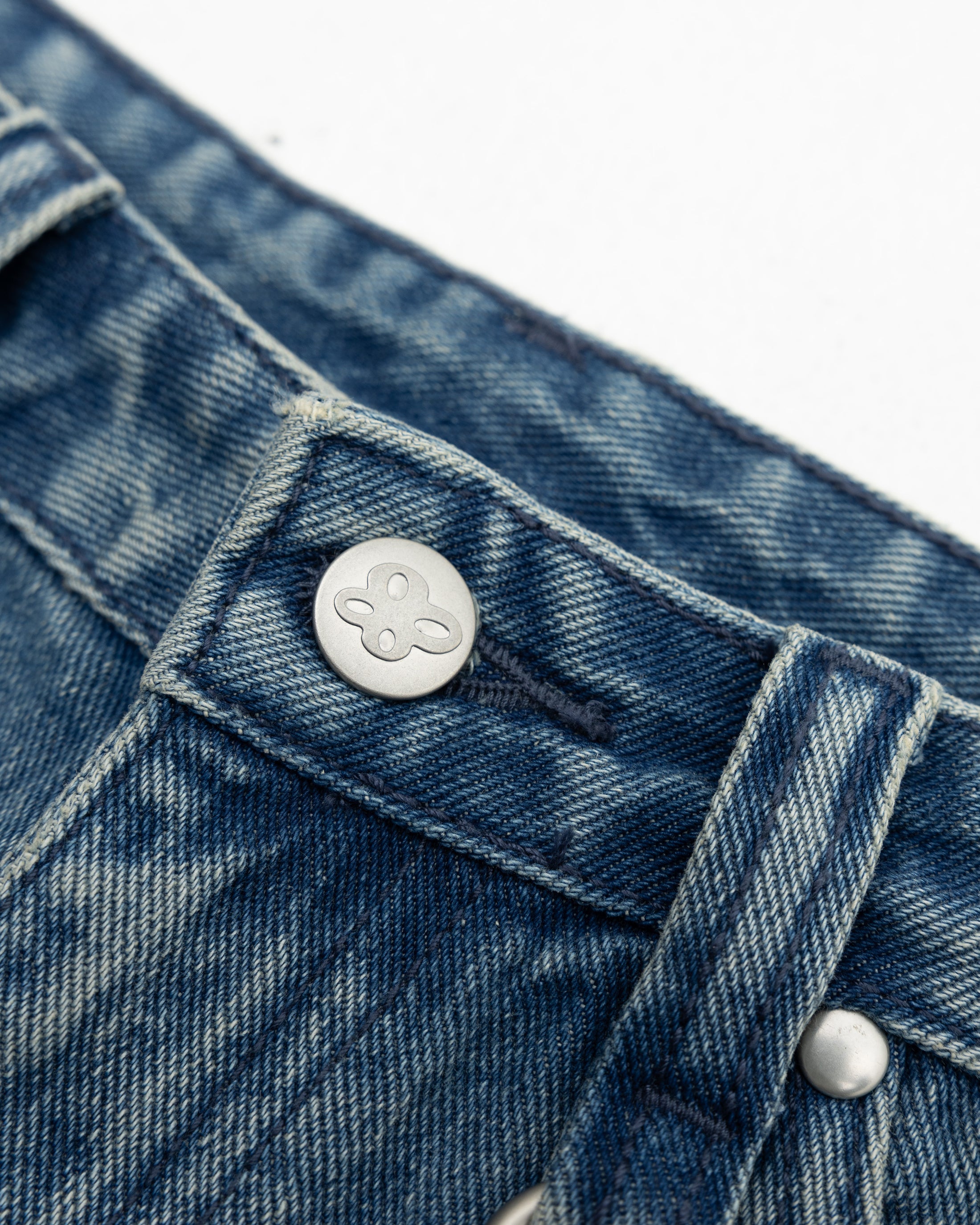 S106: Washed Denim Carabiner Shorts (Light Blue)